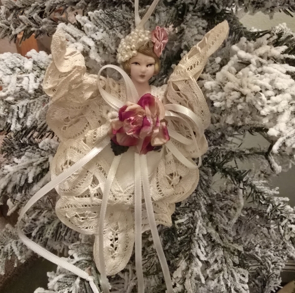 Vintage Lace Angel Christmas Ornament – Elegant Holiday Décor - Picture 3 of 8